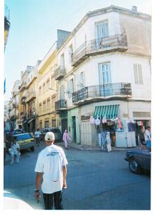 st antoine ,le magasin qui fait angle c'etait le coiffeur felix(a gauche rue en jaune c'etait le cafe maure de tinterne ginet et a droite rue calvi